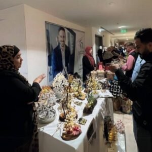 photo_5836905279214700224_y